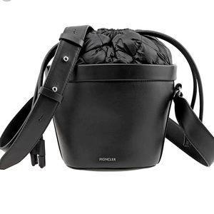 NWT MONCLER Seaux Seaux Bucket Bag with Dust Bag - Black